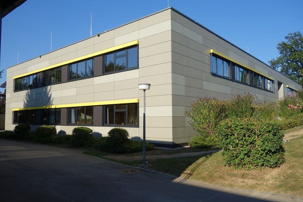 2010: XXL-Bau