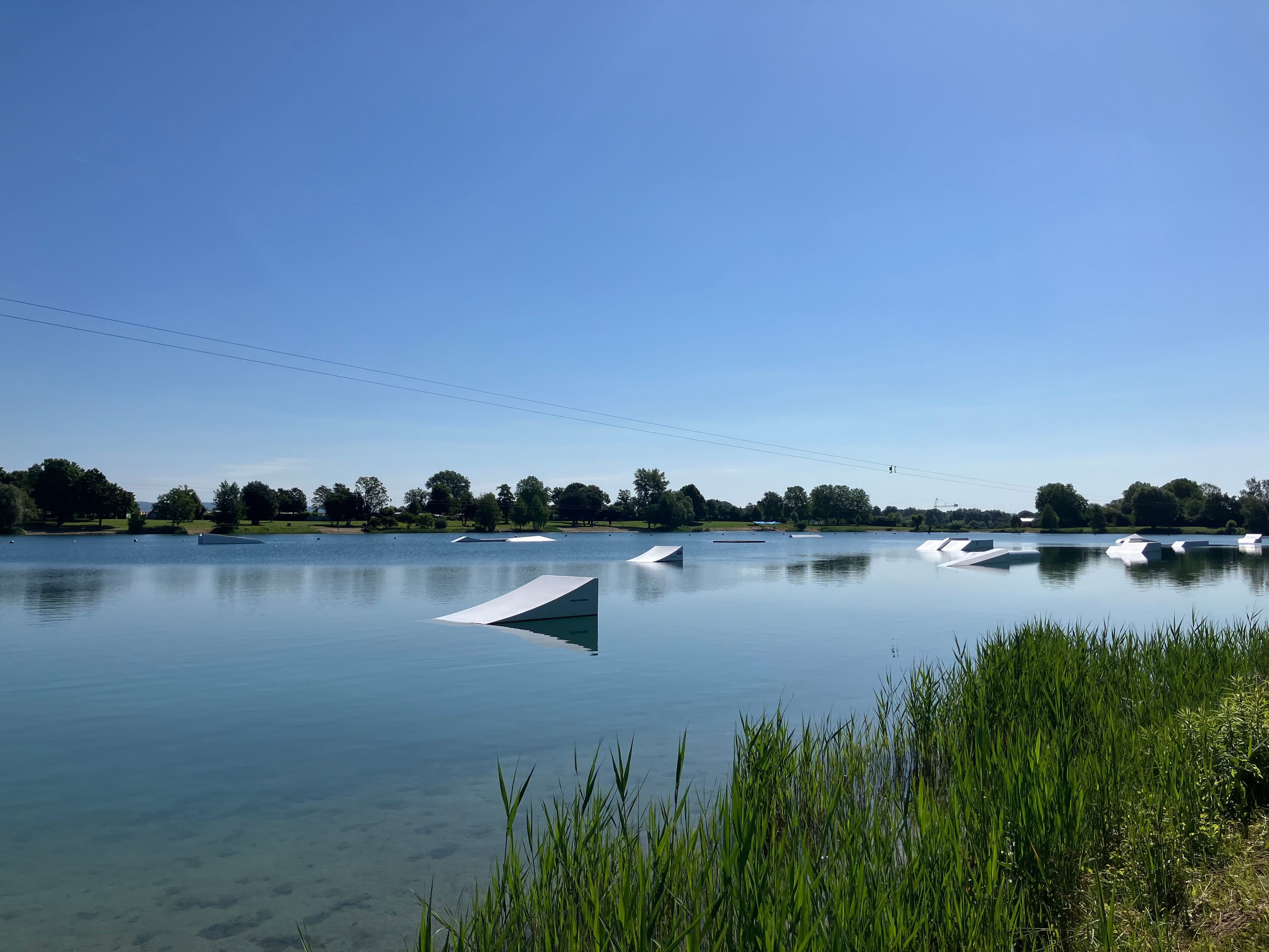 Wasserski-Anlage mit Obstacles